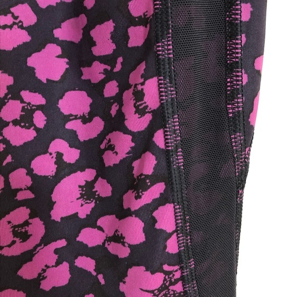 Lululemon “Drop It Like It’s Hot” Leggings - Picture 4 of 7